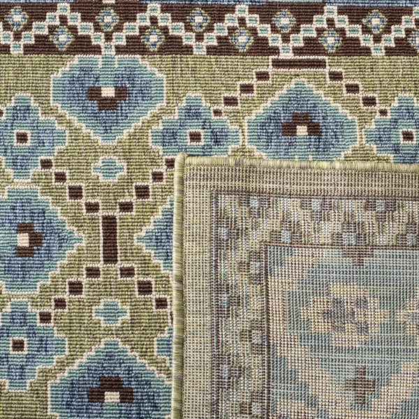 Safavieh Veranda 093 Red - Chocolate 9& x 12& Indoor/Outdoor Rug