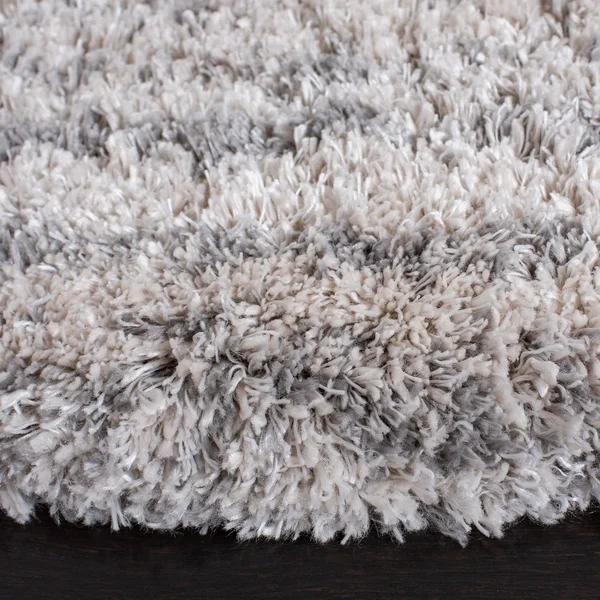 Safavieh Iceland Issie Abstract Shag Area Rug, Dark Grey/Ivory, 5&3 inch x 7&6 inch