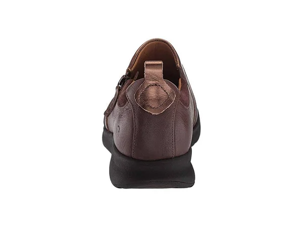 Clarks Un Adorn Zip 6.5 Women's Dark Brown