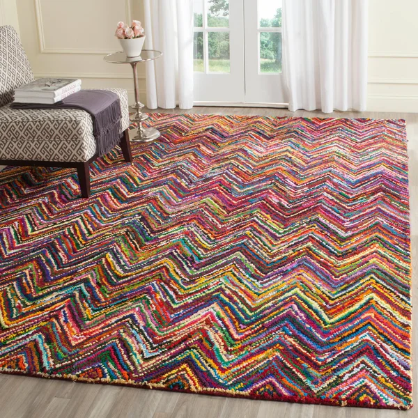 Safavieh Nantucket Pink/Multi 4& x 4& Square Area Rug