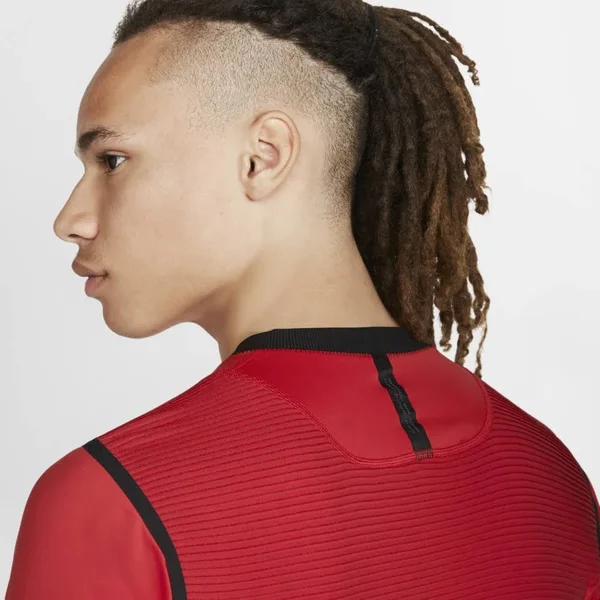 Nike Pro Aeroadapt Men's Short-Sleeve Top in Red - Size: Medium, BV5510-631