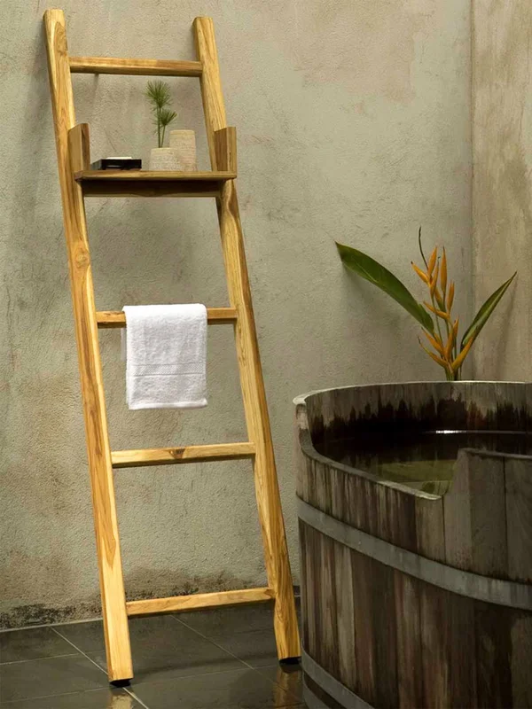 Haussmann Teak Teak Towel Ladder 18 x 64 in H Adj Shelf Teak Oil