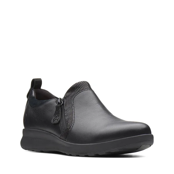 Clarks Un Adorn Zip 8 Women's Black