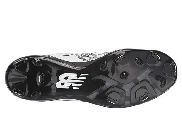 New Balance Men's 4040v5 Low Metal Baseball Cleats in White/Camo (8.5)