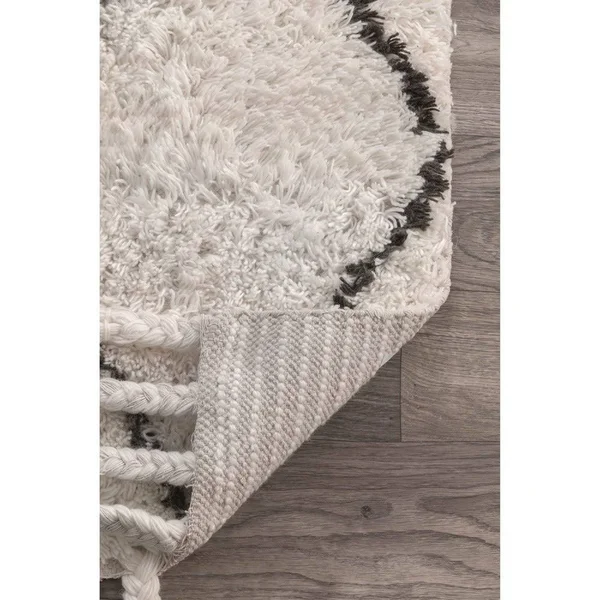 nuLOOM Hand-Knotted Moroccan Trellis Natural Shag Wool Rug - 5& x 8&
