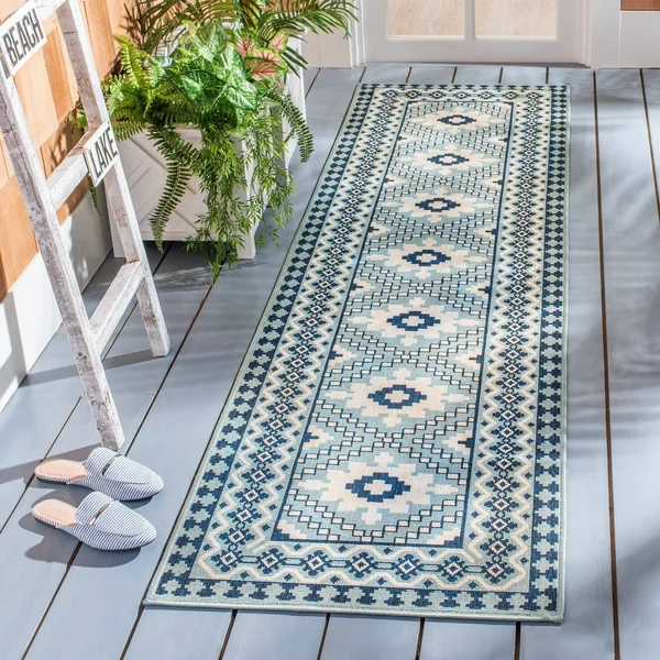 Safavieh Veranda Eyvor Indoor/ Outdoor Rug - 2&3x22 x 8& Runner - Ivory/Blue
