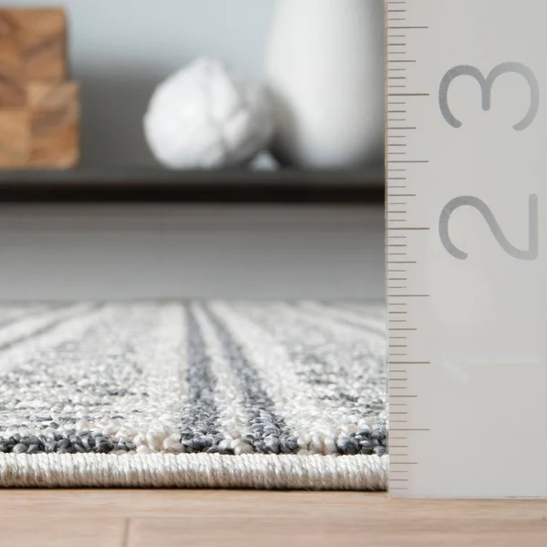 nuLOOM Terra Tribal Outdoor Rug - 6& 7x22 x 9&, Beige