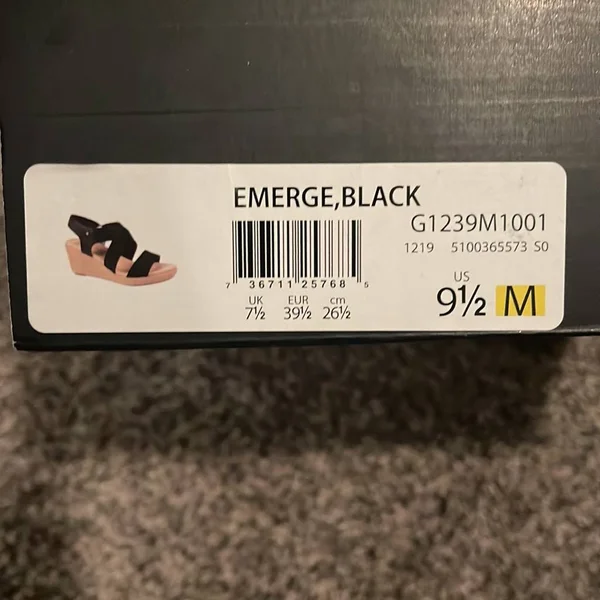 Women's Dr. Scholl&s Emerge Wedge Sandal, Size: 9.5, Black