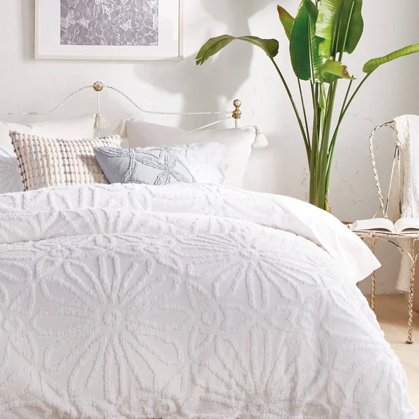 Peri Chenille Medallion Comforter Set - King - White