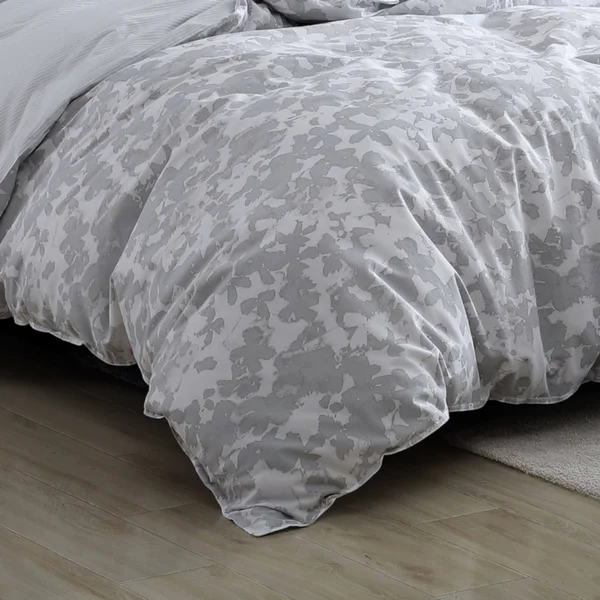 Kenneth Cole New York Merrion Comforter Set, Cotton, LT Grey, King