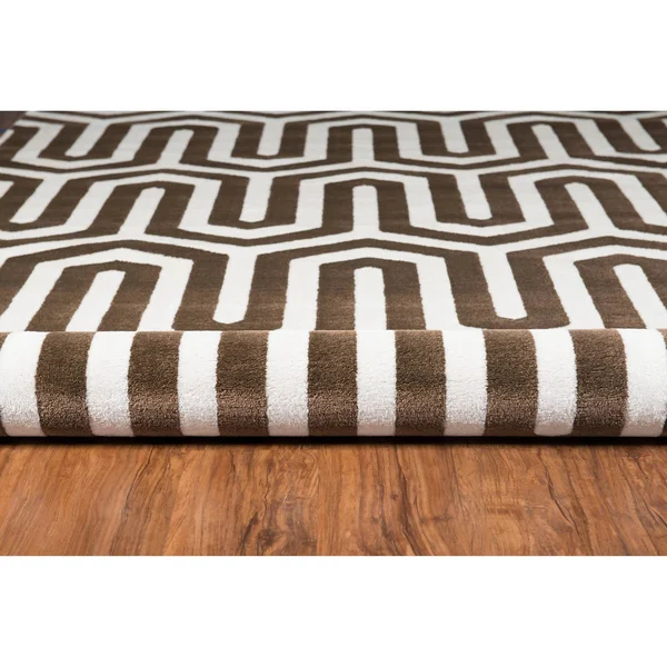 Linon Roma Zigzag Ivory/Chocolate Rug (5& x 7&6-inch)