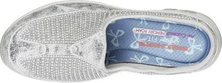 Skechers Women's Relaxed Fit Commute Time Happy as A Clam Clog - Silver