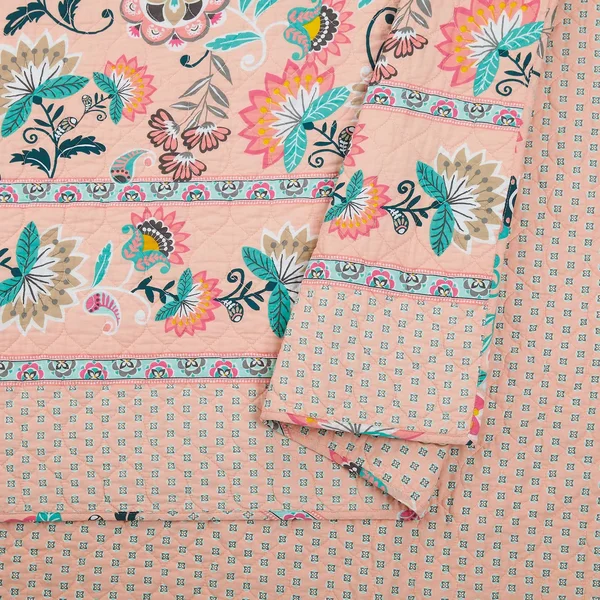 Vera Bradley Blush Flowers Quilt - Twin/Twin Extra Long