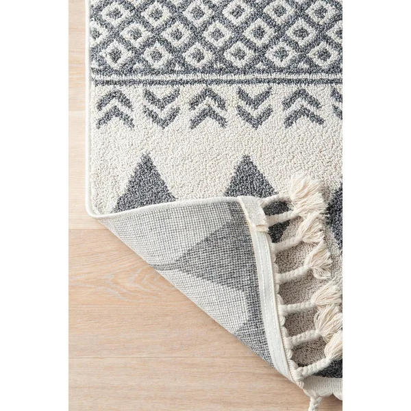 nuLOOM Terra Tribal Outdoor Rug - 6& 7x22 x 9&, Beige