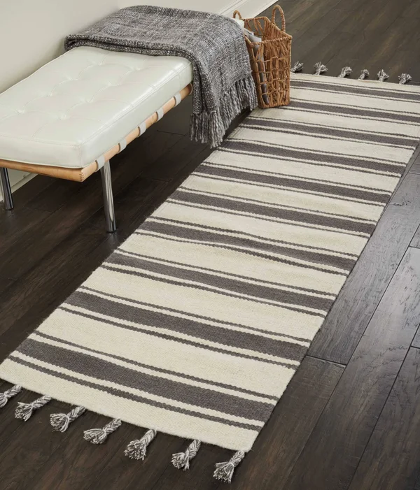 Nourison Solano Area Rug - Ivory/Spa, 2&3x22 x 8&