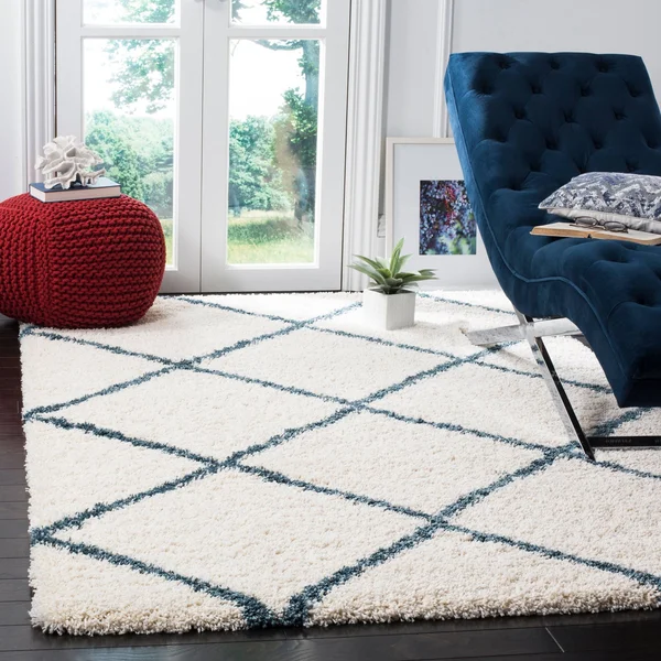 Safavieh Hudson Shag Estella Diamond Trellis 2-Inch Thick Rug - 9& x 9& Square - Ivory/Beige