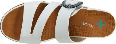 Women's Baretraps Laralee Wedge Sandal - White - Size 9