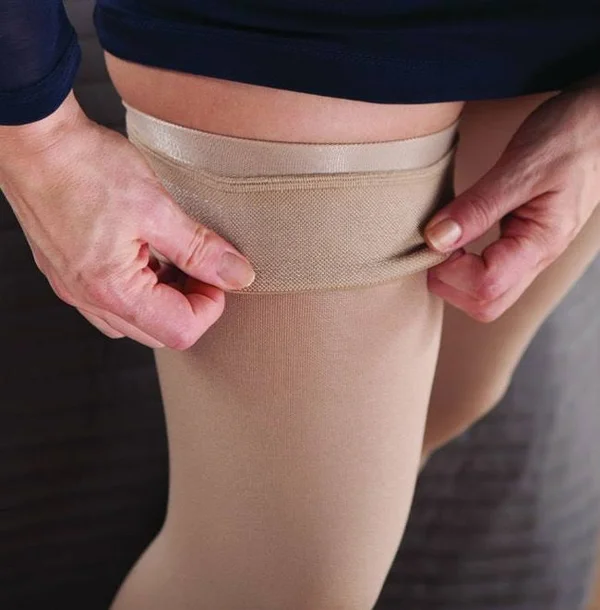 Jobst Ultrasheer Thigh High with Sensitive Top Band 30-40 mmHg Closed Toe Small, Black, Petite