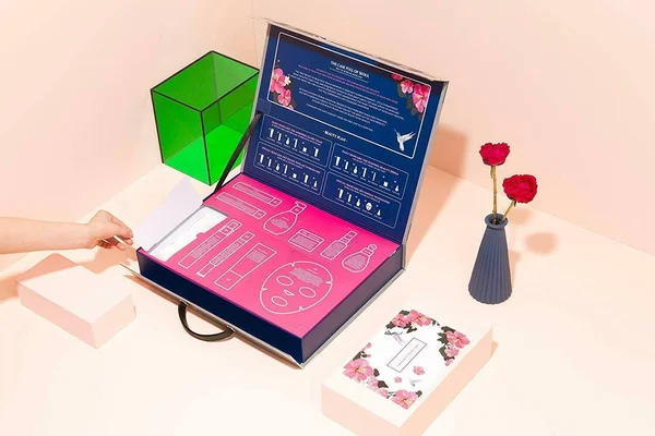 The Case Full of Seoul - Best of Korean Skincare, 11-Piece Set