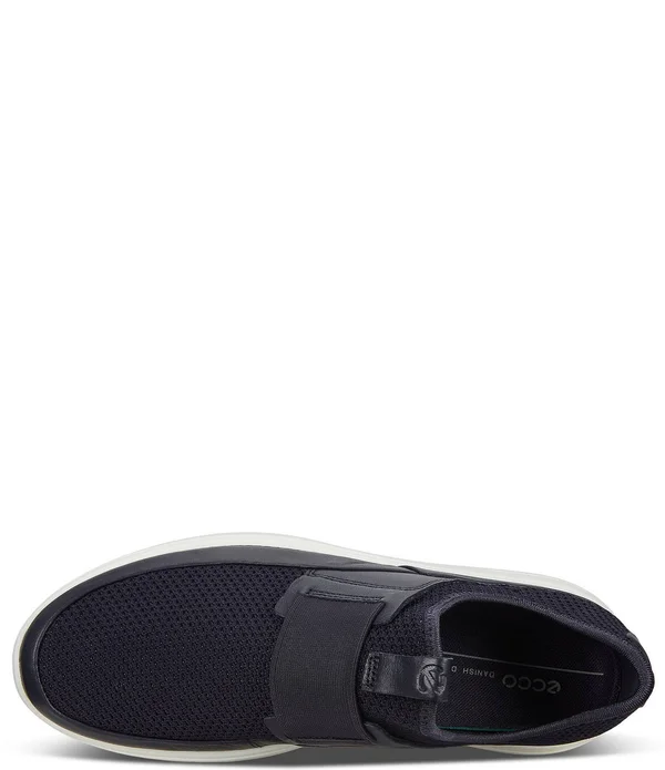 Ecco Women's Soft 7 Runner Slip on Sneaker