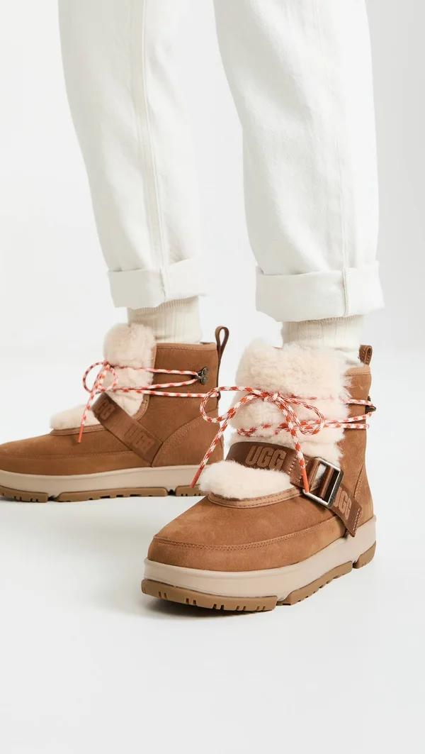Ugg Classic Weather Hiker Boot - Women's Chestnut - 9.5