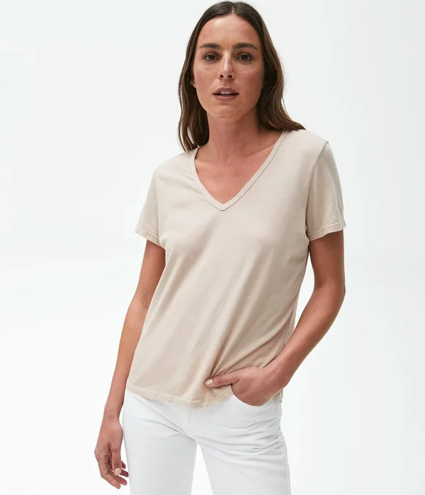 Michael Stars Women's Skyler Relaxed V-Neck Tshirt in Tan, Size Large