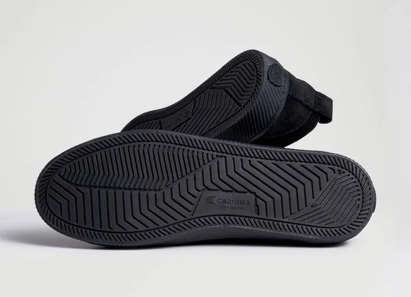 Cariuma OCA Low All Black Suede Sneaker Men - Black