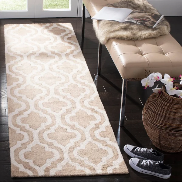 Safavieh 2&-3x22 x 8& Dip Dye DDY537G Beige, Ivory Rug