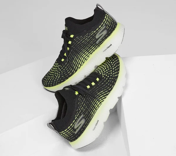 Skechers Men's GOrun MaxRoad 4 Hyper Running Shoes, Black/Lime, 8.5