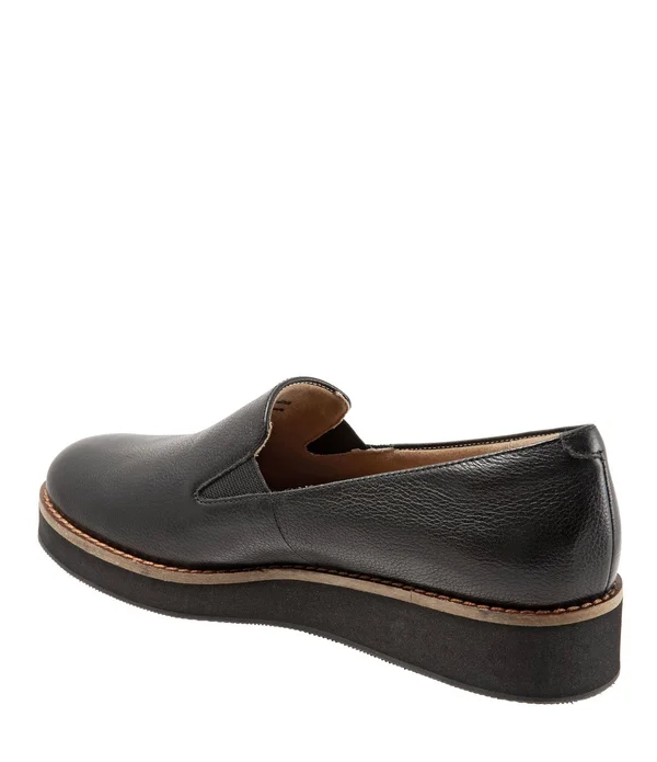 Softwalk Women's Whistle Slip On - Size: 9, Black