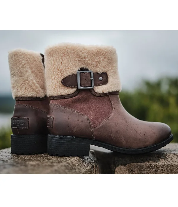 Ugg Women's Elings Leather, Size 9.5