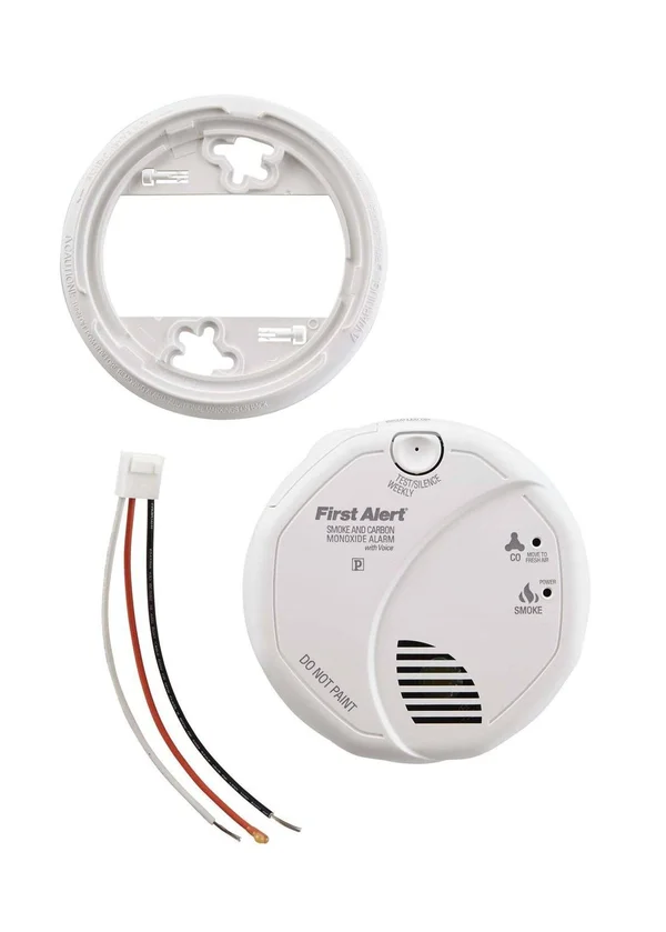 First Alert Photoelectric Smoke And Carbon Monoxide Detector With Voice Alarm, 120 Volt Ac/Dc, White