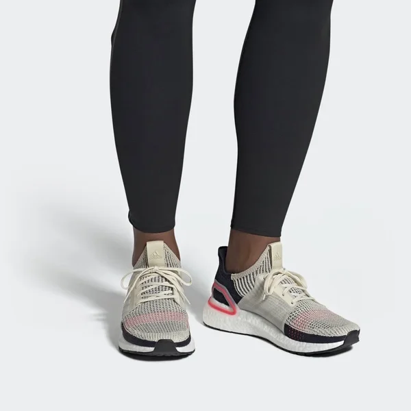 Adidas Ultraboost 19