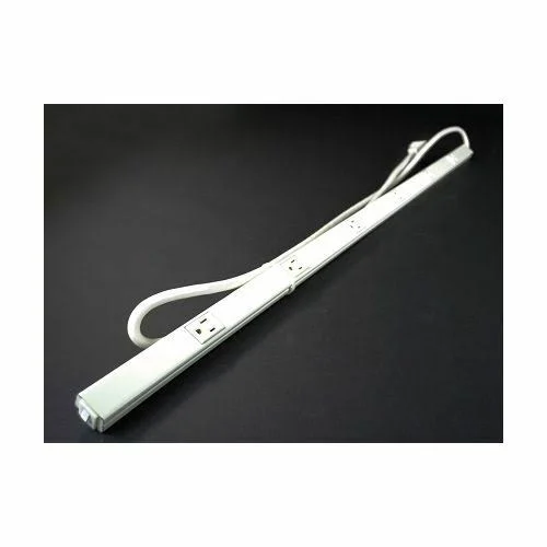 Wiremold G20-C2 Plugmold - 120V, 15A, 40x22L, 6 Outlets