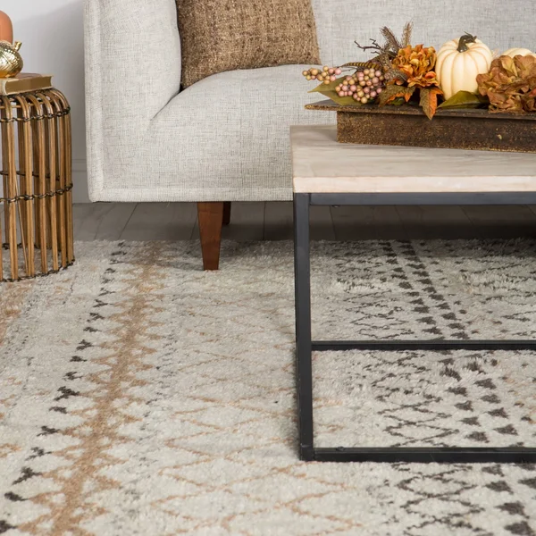 Zagora Hand-Knotted Geometric Area Rug - 5& x 8& - Cream/Brown