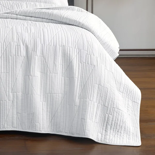 City Scene Tally King Quilt Set - White