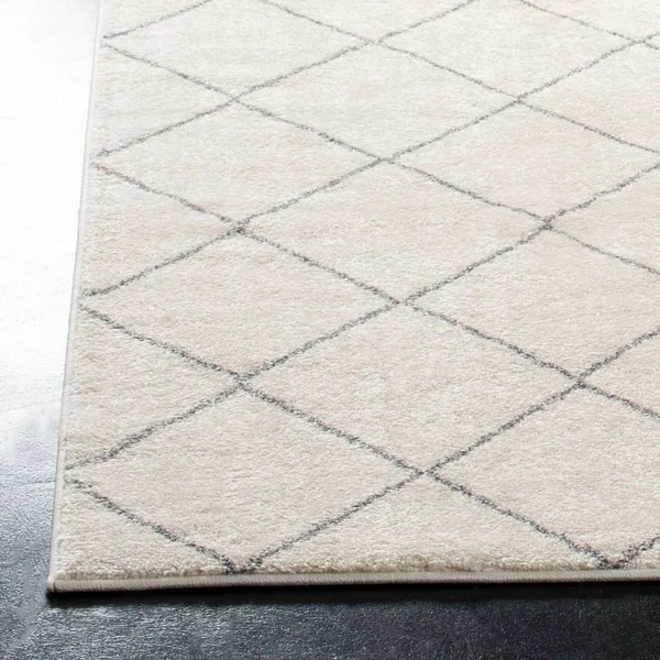 Safavieh Tunisia Creme & Brown 9& x 12& Rug
