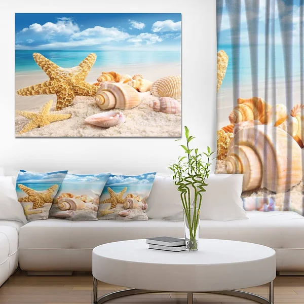 Designart &Starfish and Seashells on Beach& 4 Piece Graphic Art on Wrapped Canvas Set