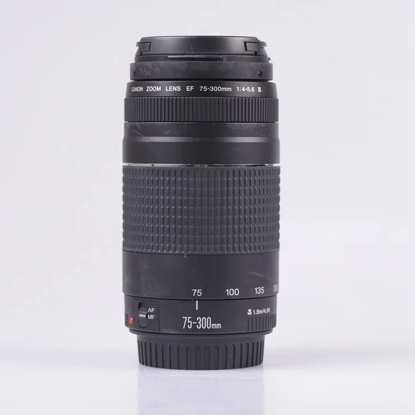 Canon EF Telephoto Zoom Lens for Canon EF - 75mm-300mm - F/4.0-5.6