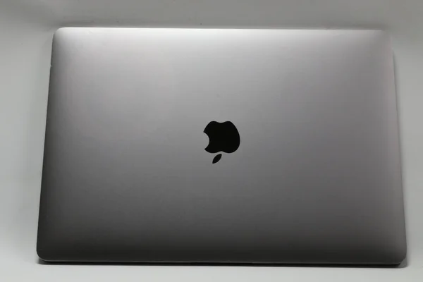 13.3x22 Mid 2017 - MacBook Pro, MPXW2LL/A, i5-7267U @ 3.10GHz, 8gb, 512gb SSD Computer Overhauls