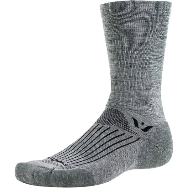 Swiftwick Pursuit Seven Socks - Black, Large