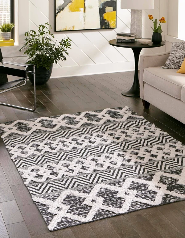 Sabrina Soto Casa Area Rug or Runner, Size: 5& 3 x 8& 0, Black