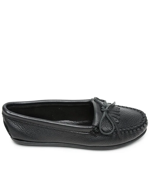Minnetonka Deerskin Kilty 9.5 Women's White