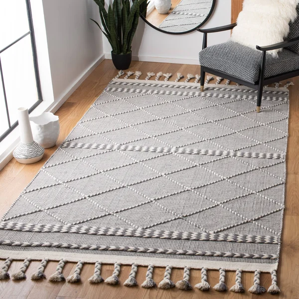 Safavieh Casablanca Rug Collection CSB575F - Grey, Ivory - 3' x 5'