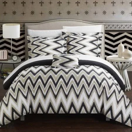 Chic Home Bella 8 Piece Comforter Set Reversible Bed in A Bag Black, King