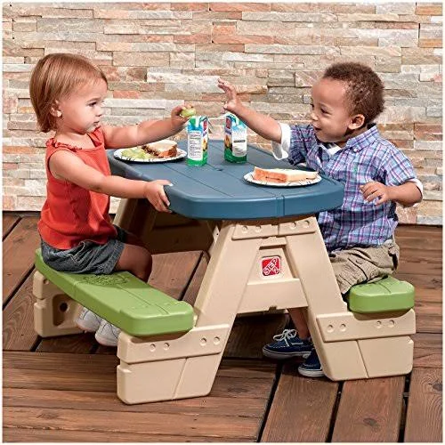 Step2 Sit and Play Picnic Table with Umbrella