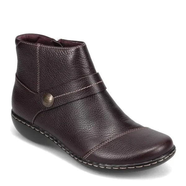 Clarks Womens Ashland Pine Booties Flat Heel, 11 Wide, Red